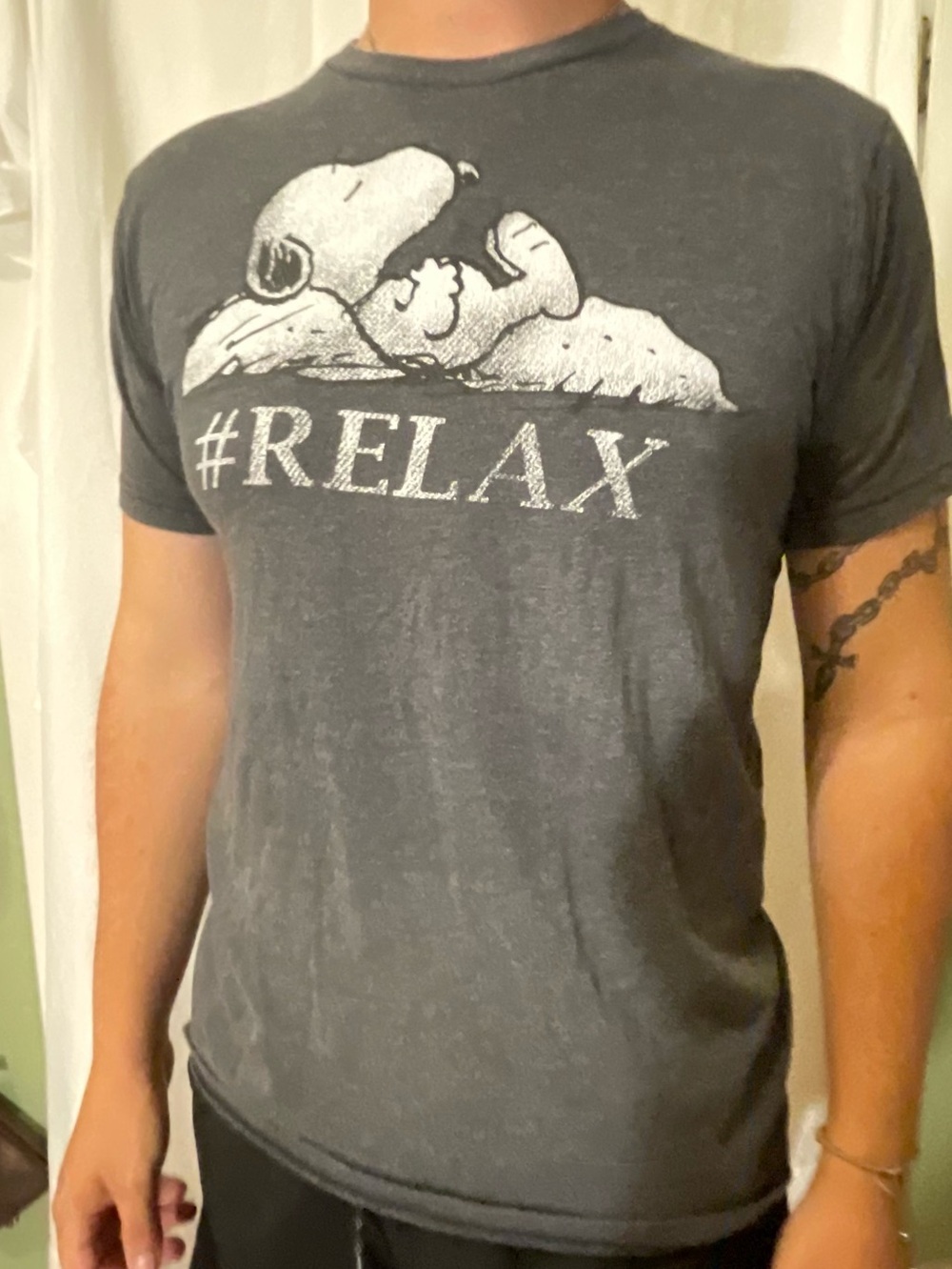 Vintage Peanuts Charlie Brown 2003 Snoopy #Relax T-Shirt Woman’s Medium